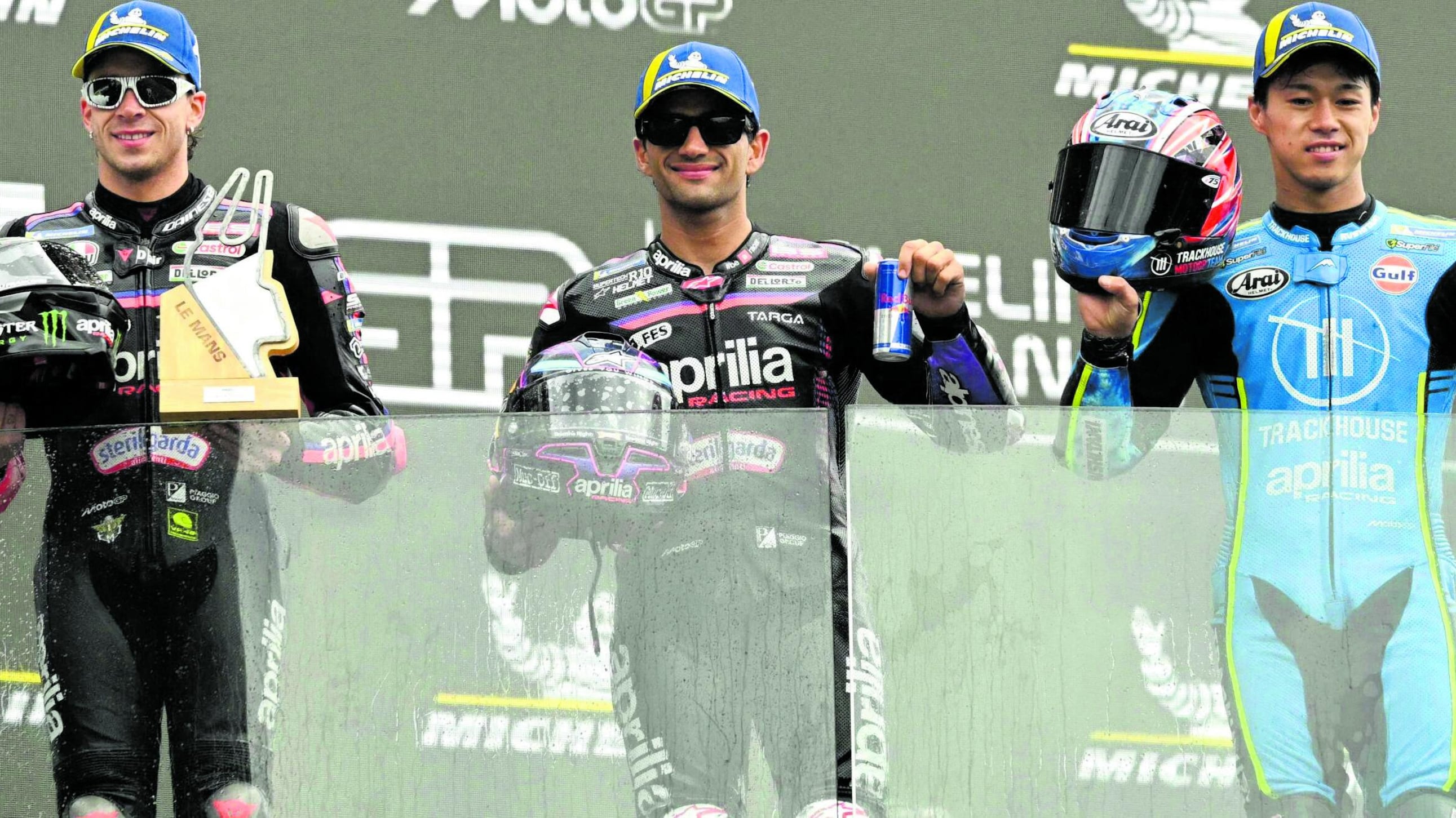 L'Italia conquista la Francia con una tripletta Aprilia