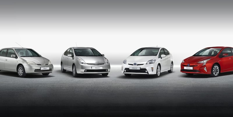 Auto elettriche, scoppia la guerra dei prezzi: chi sale e chi scende