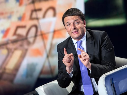 Da Renzi regalo milionario alla coop indagata: maxi appalto in Angola
