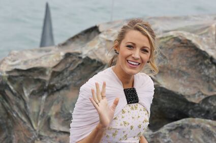 Blake Lively, pancione su red carpet 32