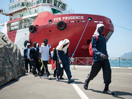 Migranti, l'inutile accordo in Ue: 'Cade obbligo di portali in Italia'