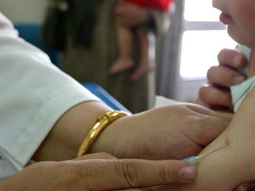 "All'asilo nido accettare solo bambini vaccinati"