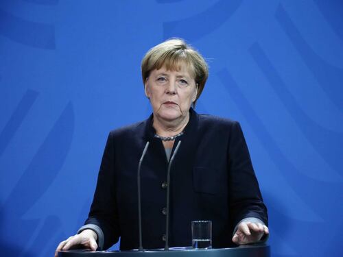 Merkel salta la cerimonia di insediamento di Trump