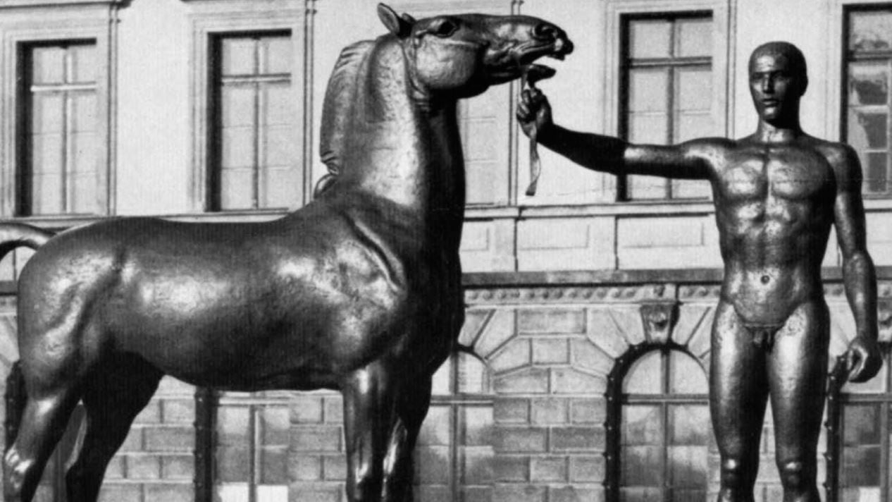 La lettura strumentale del gusto ellenistico voleva giustificare la soppressione dell'imperfetto