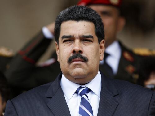 Sigari pregiati e bistecche da 100 dollari, la dolce vita di Maduro