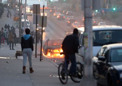 Baltimora come Ferguson: guerriglia dopo la morte di un nero 7