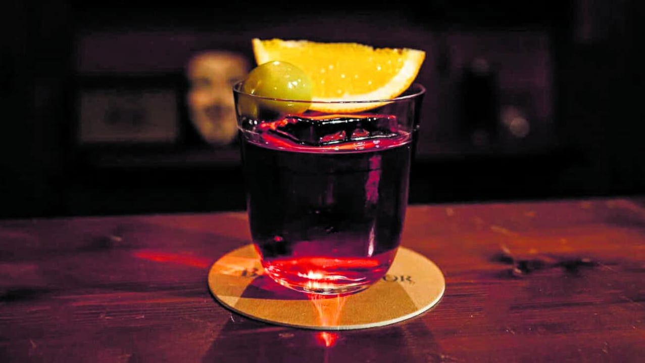 La magia di "Backdoor 43", il bar più piccolo del mondo