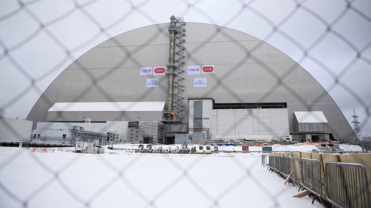 Ecco il nuovo"sarcofago" per Chernobyl: ci proteggerà per un secolo (si spera...)