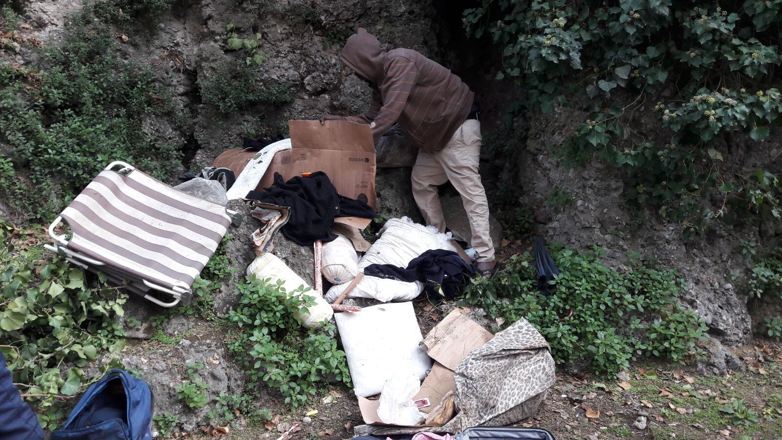 Ecco i Giardini Montanelli abbandonati al degrado