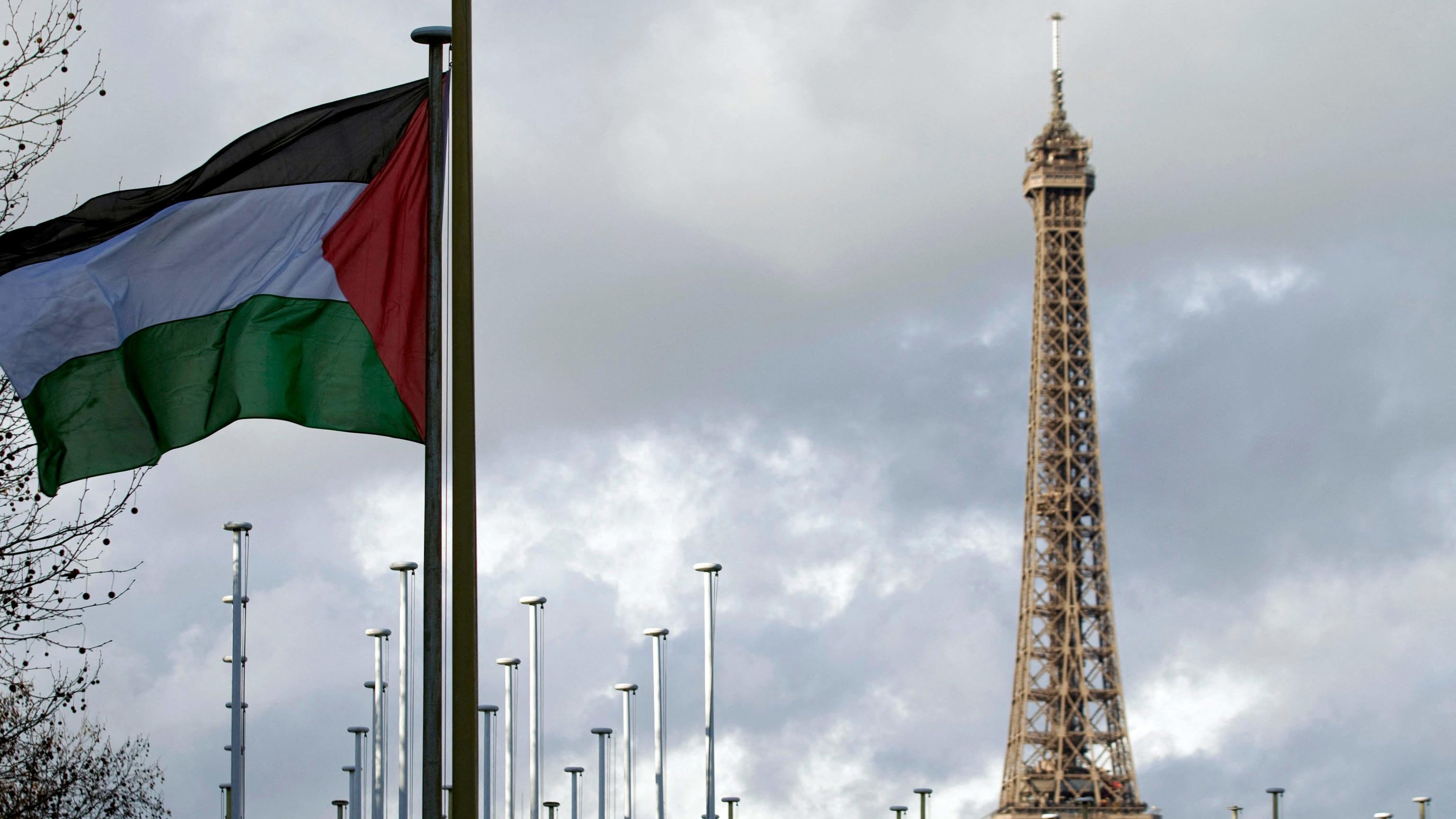 Gaza, stop ai negoziati. Macron: "Riconosceremo lo Stato palestinese", Netanhyau: "Premia terrorismo"