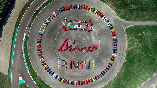 Maranello celebra i 50 anni della Ferrari Dino