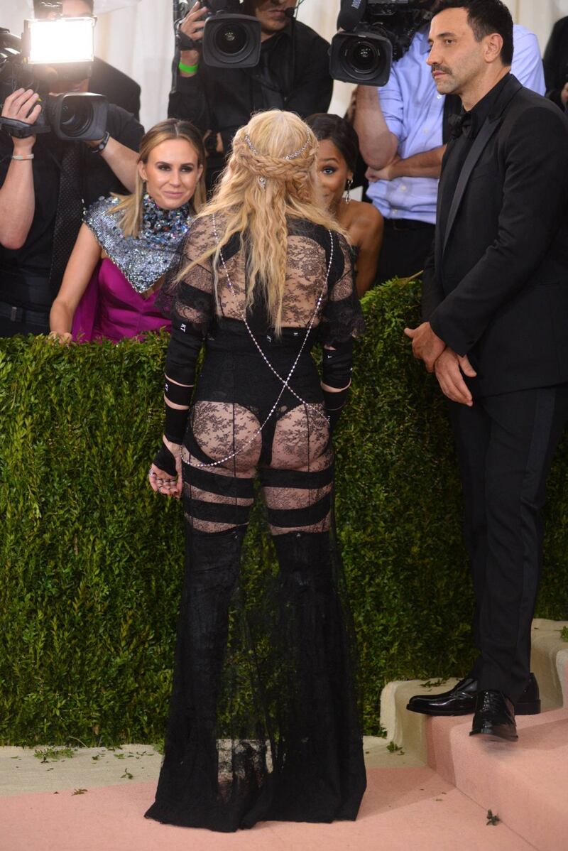 Madonna al Met Gala 2016 31