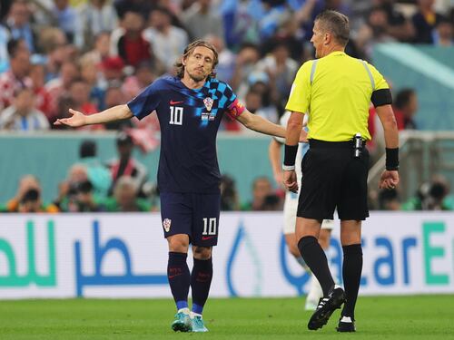 "Tra i peggiori mai visti": Modric a gamba tesa contro Orsato