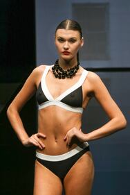 La sfilata al Salon De La Lingeriè dell'intimo francese 16