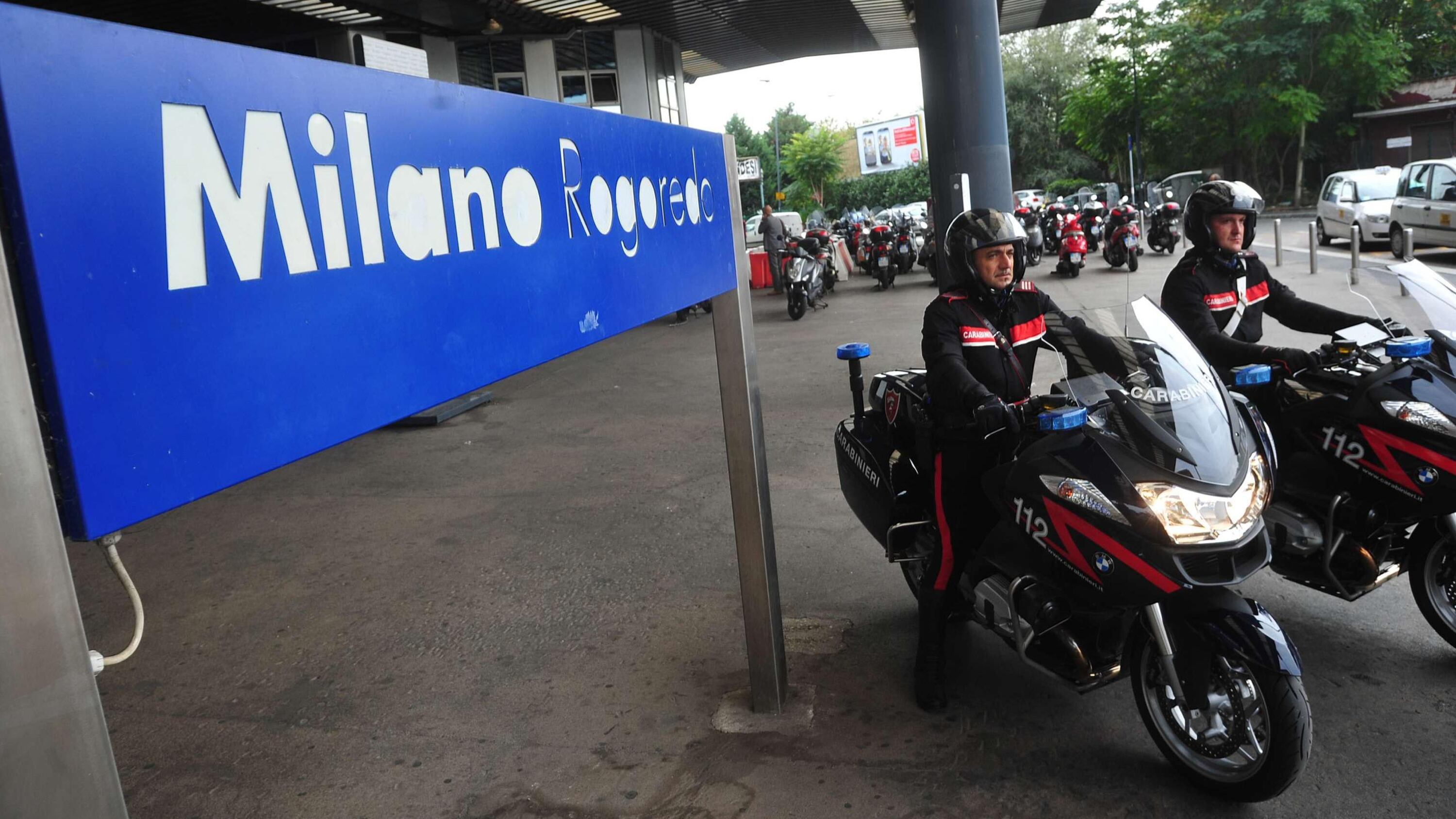 Stuprata dopo il turno di notte «Urlavo, nessuno si è fermato»