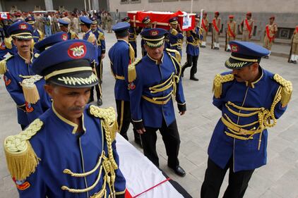 Le esequie dei soldati abbattuti nello Yemen tribale 1