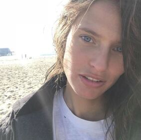 Bianca Balti sexy in spiaggia 8