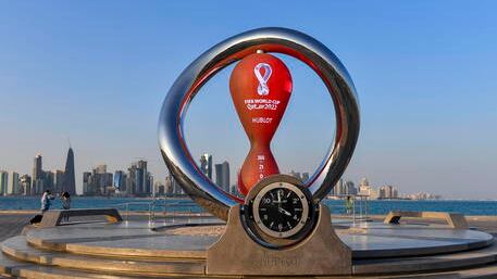 Spalle coperte, niente baci, alcol e sex toy: il Mondiale dei divieti in Qatar