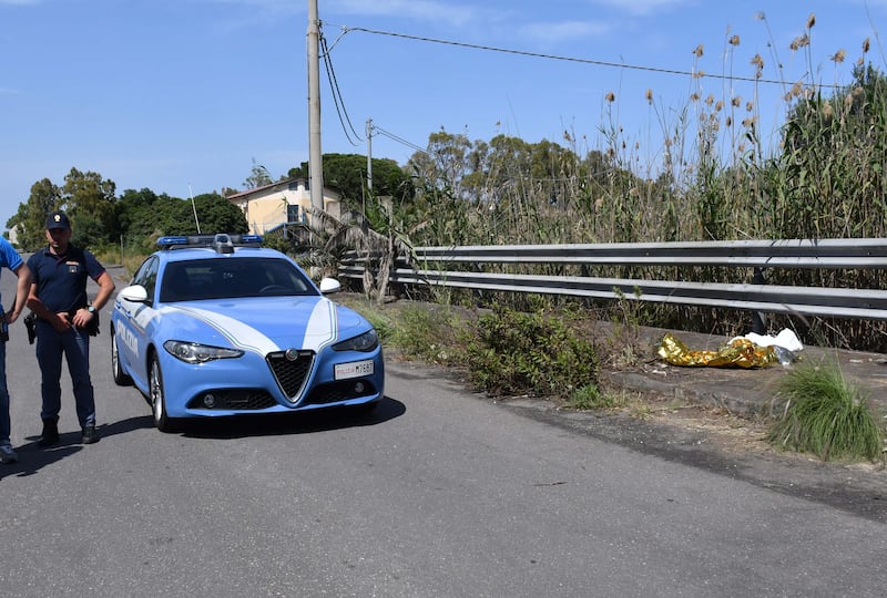 Catania, investe la moglie e uccide l'amica di lei: le immagini 2