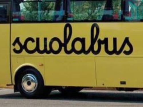 Migranti, l'iniziativa buonista della scuola: studenti in gita al centro d'accoglienza