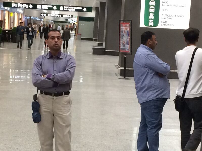 I volti dei pakistani abusivi a Malpensa 4