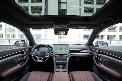 Le foto di BYD Seal U DM-i: il SUV plug-in che punta tutto su comfort ed efficienza 1