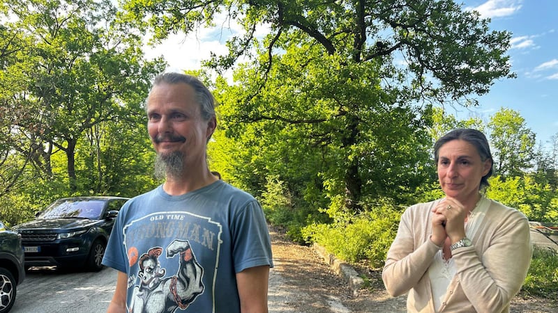 Famiglia nel bosco, i tre bambini tornano nel casolare dopo 11 mesi: la svolta e cosa succede ora