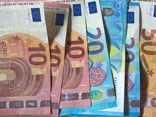 Banconote e monete danneggiate, ecco come si possono sostituire e quanto costa farlo