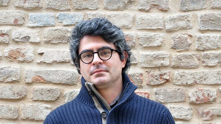 "Il giallo ha la sua poesia, ecco perché sbaglia chi si ostina a snobbarlo"