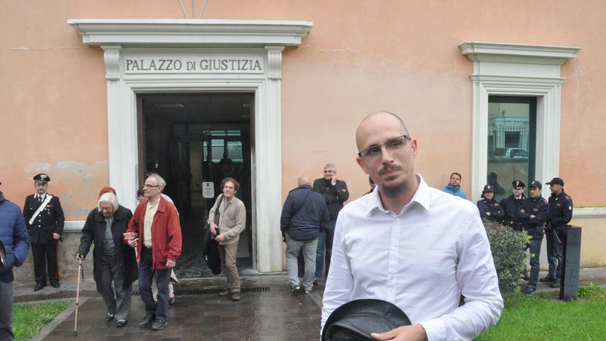 "Non sapeva fosse reato": così è stato assolto il passeur "umanitario"