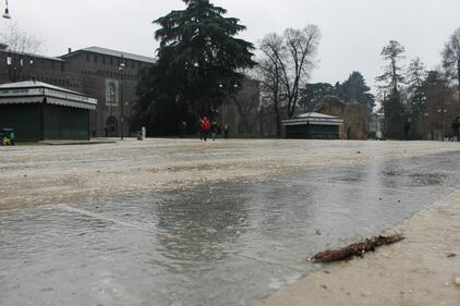 Milano, la città si sveglia ghiacciata 6