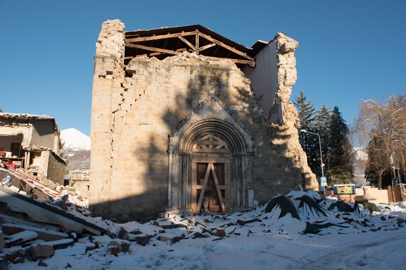 La neve è caduta su Amatrice 10