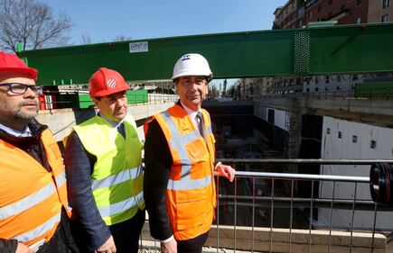 Milano, lo scavo della metro blu 16