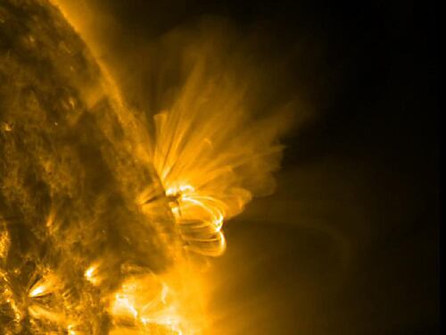 Tempesta solare colpisce la Terra: è la più forte degli ultimi 23 anni