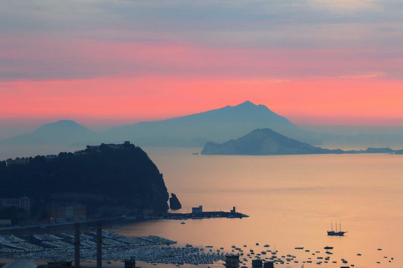 Procida al tramonto