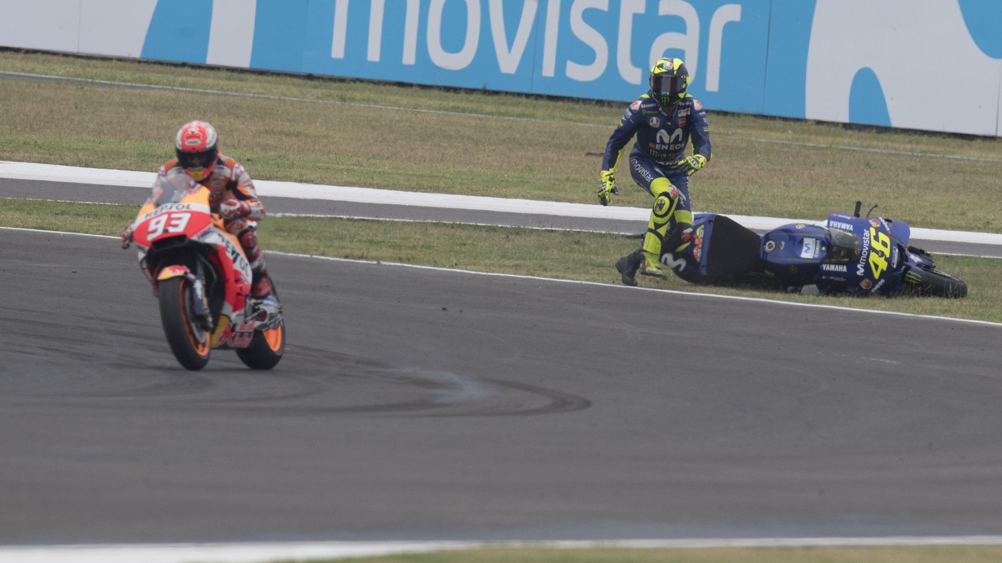 Rossi contro Marquez: "Io ne ho buttati fuori 4 in 20 anni, tu 5 in una gara"
