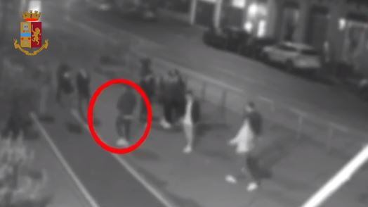 La rissa, poi le coltellate: la violenza della movida milanese