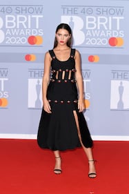 Iris Law, la sexy figlia di Jude Law 7