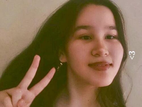 Rifiuta l'hjiab e si lancia nel vuoto a 16 anni. Un'altra vittima del regime iraniano