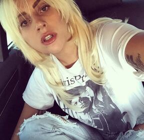 Lady Gaga in bikini su Instagram 6