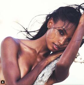 Jasmine Tookes, sempre più sexy su Instagram 19
