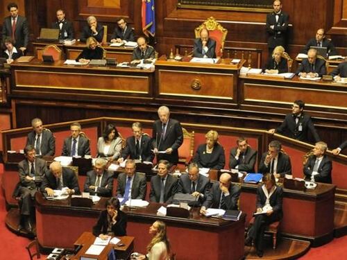 Case, conti correnti, auto, barche: i Prof hanno già tassato tutto