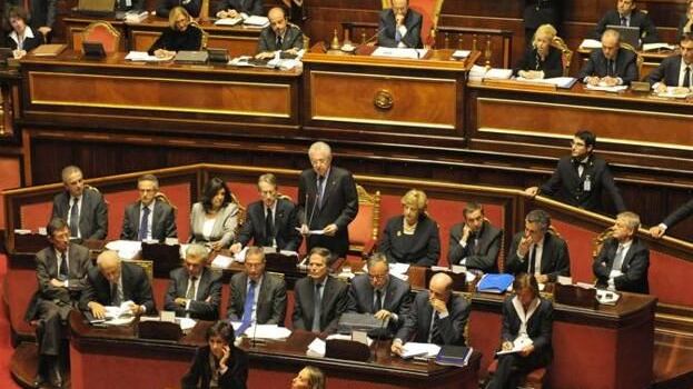 Case, conti correnti, auto, barche: i Prof hanno già tassato tutto