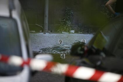 Roma, esplosione in strada: ordigno rudimentale nel parcheggio delle Poste 16