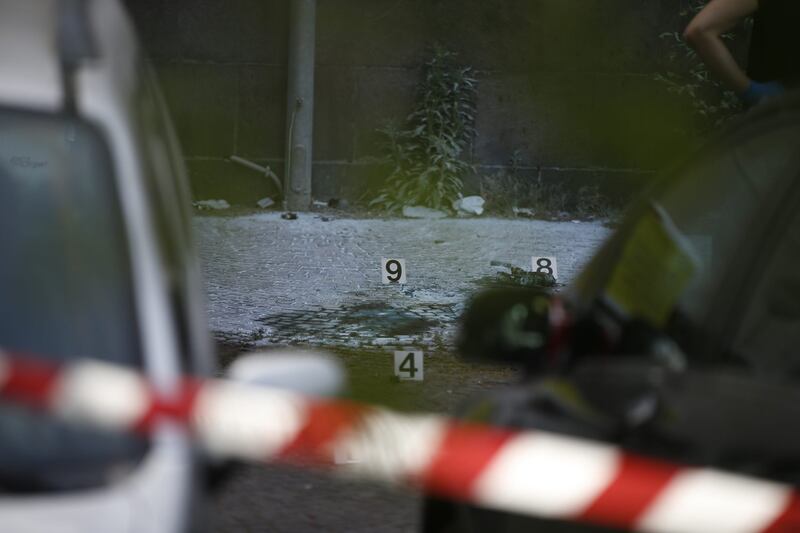 Roma, esplosione in strada: ordigno rudimentale nel parcheggio delle Poste 16
