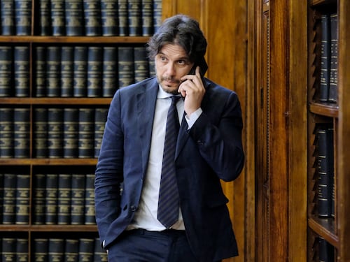 "Renzi cerca solo i voti che lui non prende più. È più vicino alla destra"