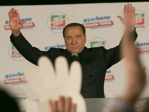 Silvio Berlusconi: "Il centrodestra è unito. Nessun contatto col Pd"