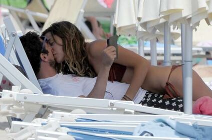 Ludovica Frasca sexy e dolce: gli occhi azzurri che stregano Luca Bizzarri 8