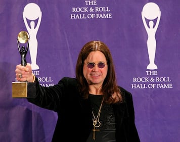 Addio a Ozzy Osbourne, il principe delle tenebre del rock 9