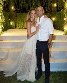 Bar Refaeli, sexy sposa per il migliore amico 2